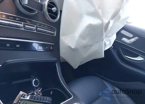 2021 Mercedes-Benz Glc 300 4Matic from USA, damaged, VIN W1N0G8EB2MF958752